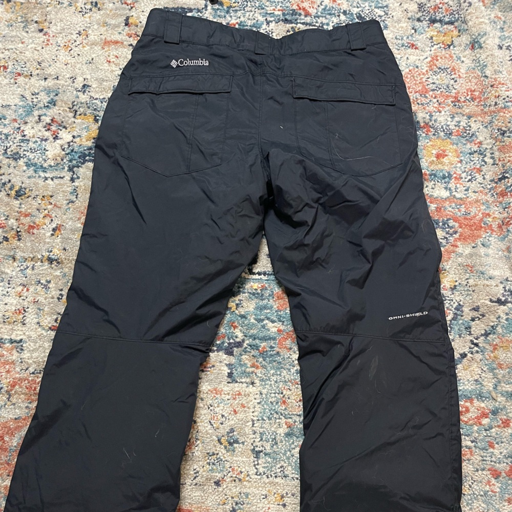 Columbia Womens Omni shield ski pants.